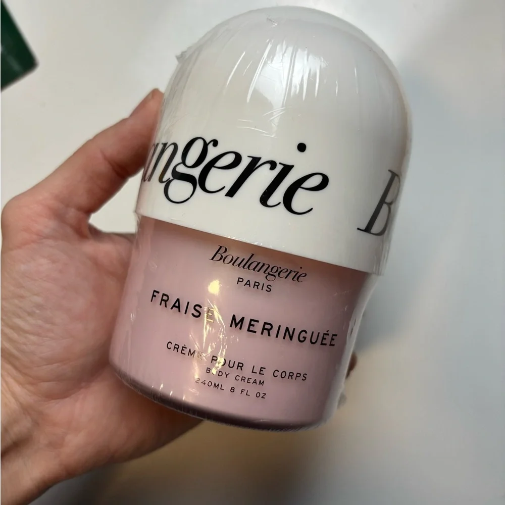 Boulangerie Paris Fraise Meringuee Body Cream Crème 8 Fl.‎ Oz